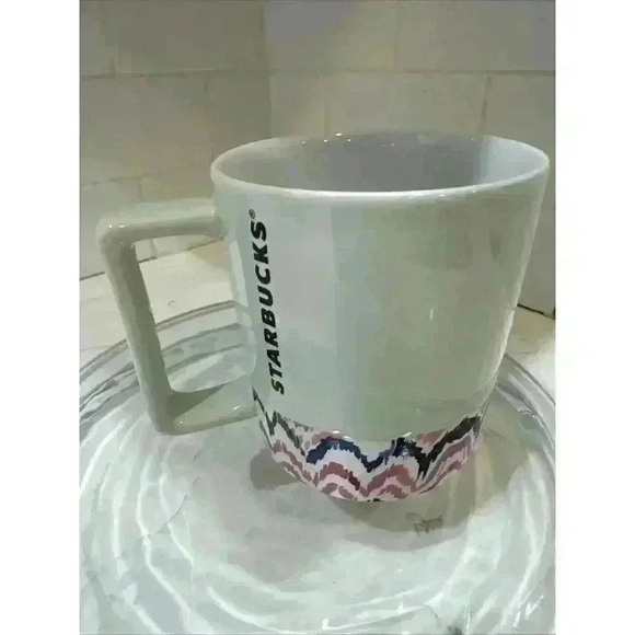 Starbucks 2017 Valentine Collection 12oz Ceramic Coffee Mug Hint of Mint - Picture 2 of 11